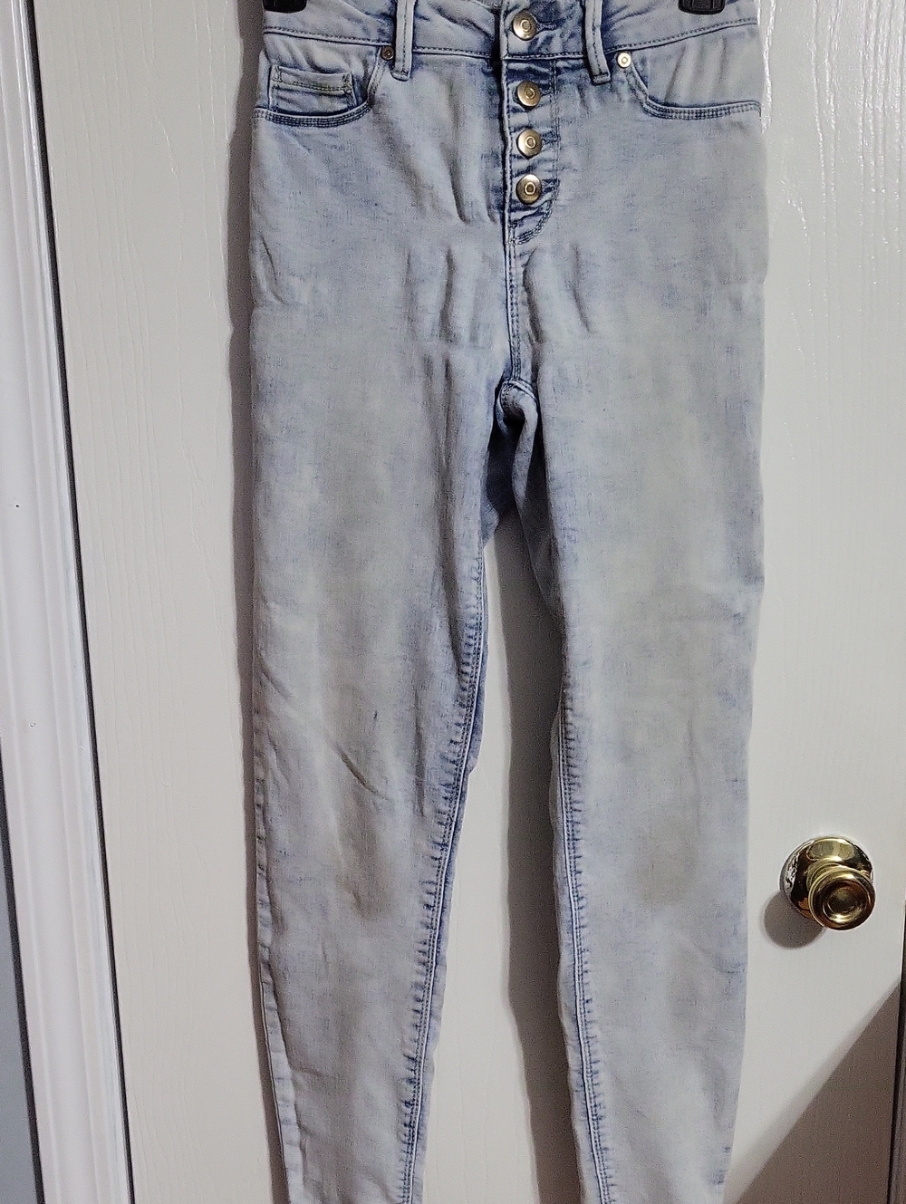 Jeans Woman No Boundaries Light Wash Skinny Jeans with Button-Fly#4119